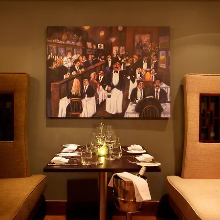 Aubrey Park Hotel 